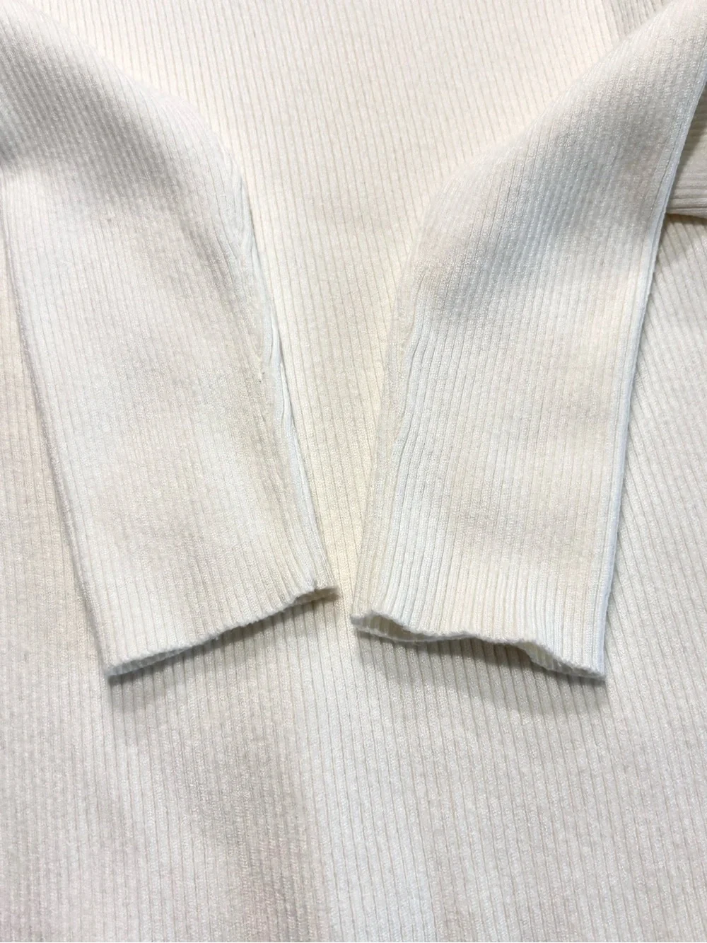 EESome White Ribbed Mock Turtleneck Sweater with Asymmetric Cutout Viscose Small